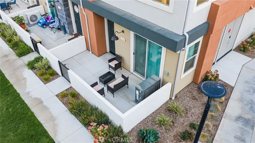 27131 Observation Court Valencia, CA 91381