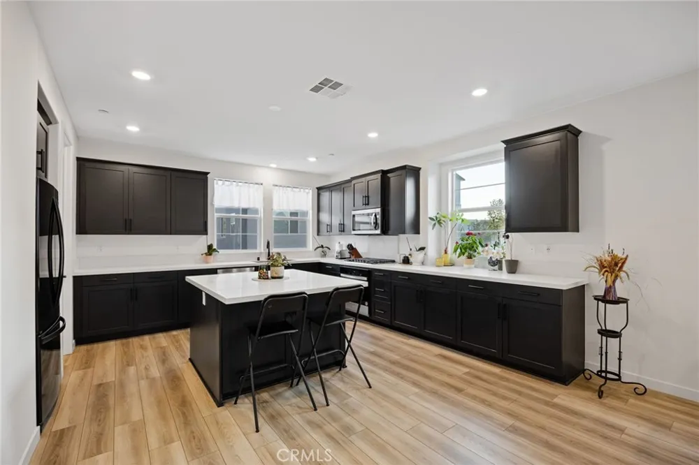 27131 Observation Court Valencia, CA 91381