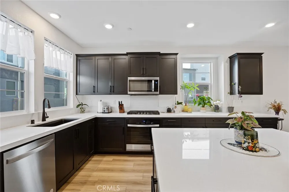27131 Observation Court Valencia, CA 91381