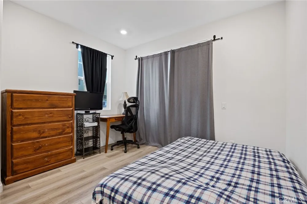 27131 Observation Court Valencia, CA 91381