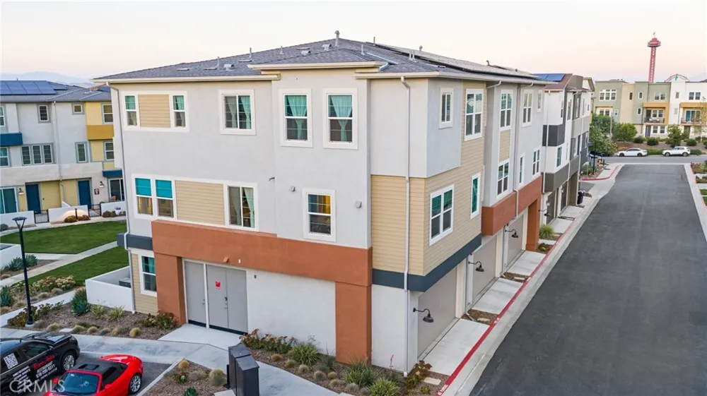 27131 Observation Court Valencia, CA 91381