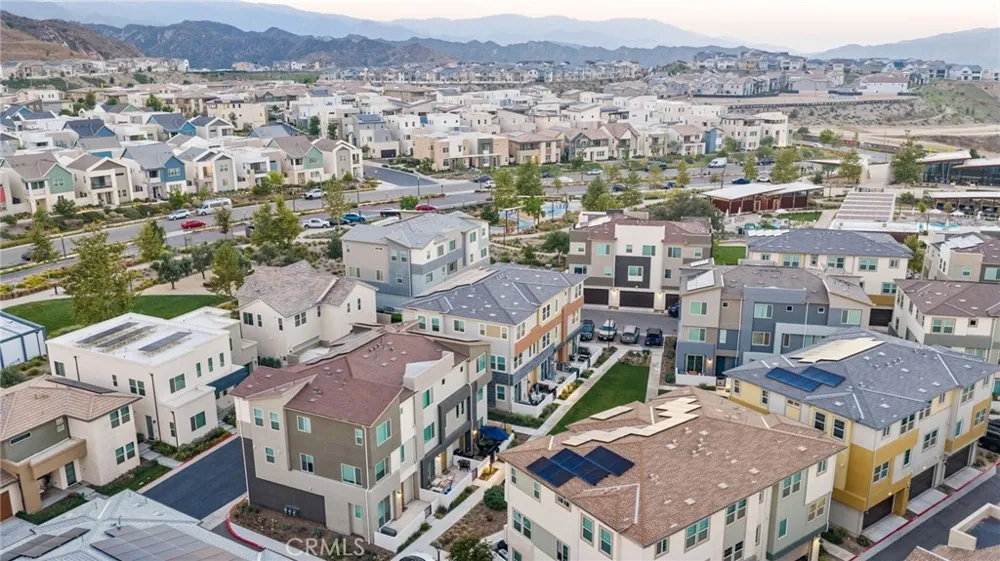 27131 Observation Court Valencia, CA 91381