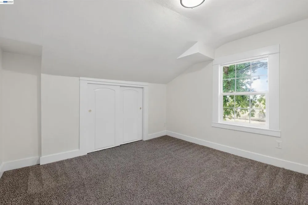 3015 Point Pleasant Rd Elk Grove, CA 95757