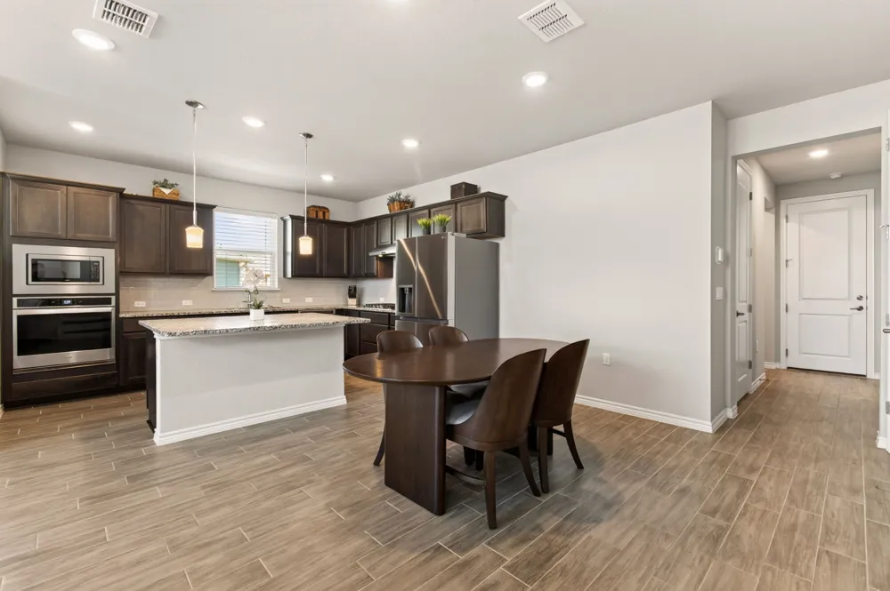 105 Harborside Drive #102 San Marcos, TX 78666