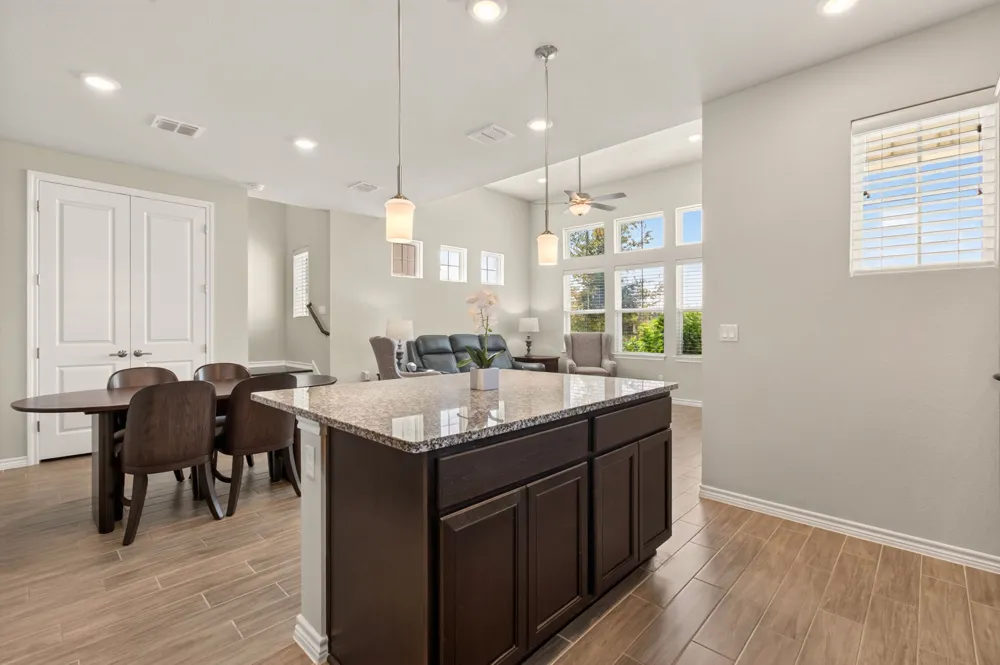 105 Harborside Drive #102 San Marcos, TX 78666