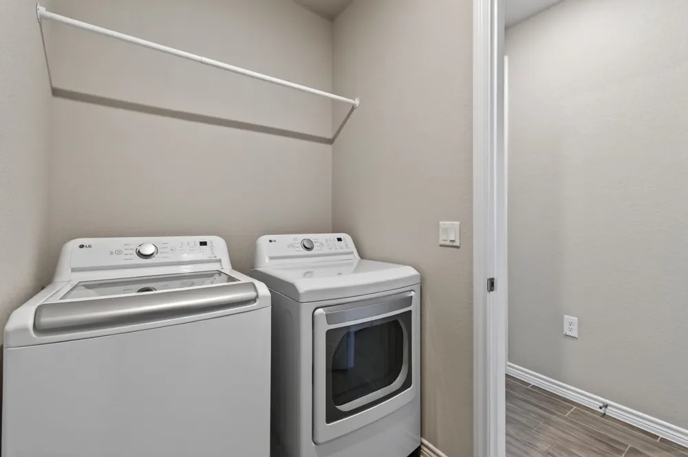105 Harborside Drive #102 San Marcos, TX 78666