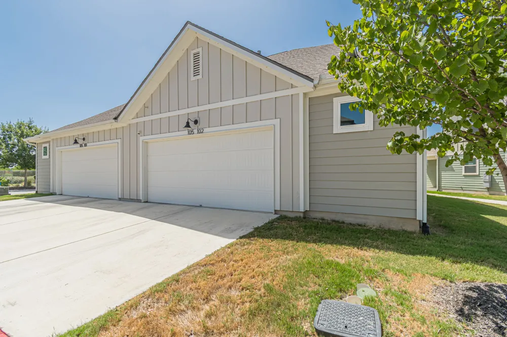 105 Harborside Drive #102 San Marcos, TX 78666