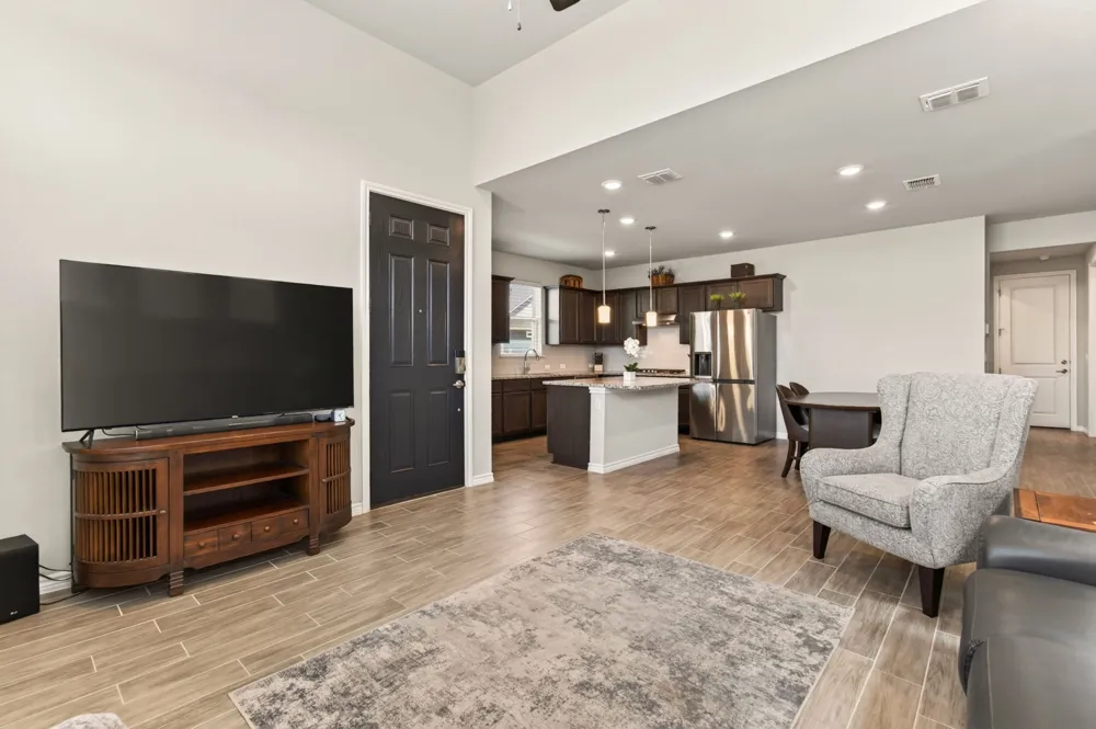 105 Harborside Drive #102 San Marcos, TX 78666