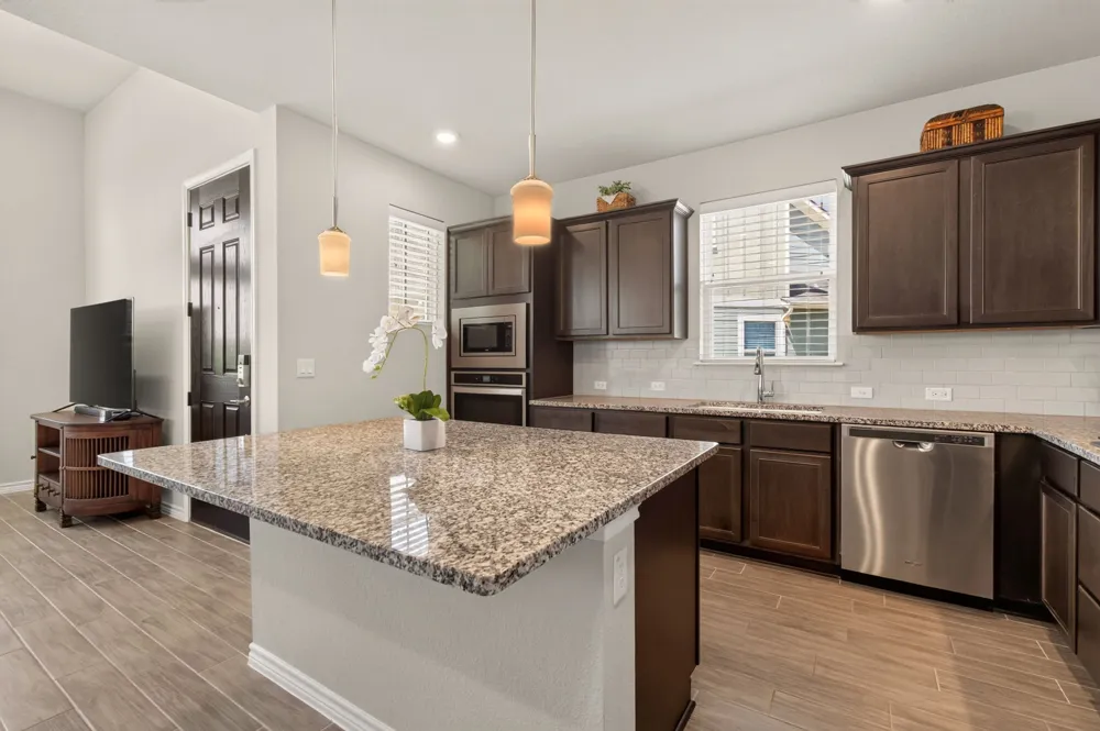 105 Harborside Drive #102 San Marcos, TX 78666