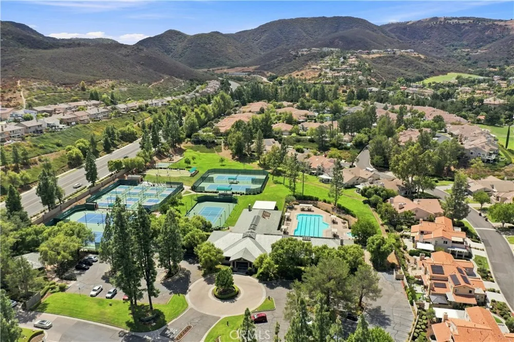 37775 Bear View Circle Murrieta, CA 92562