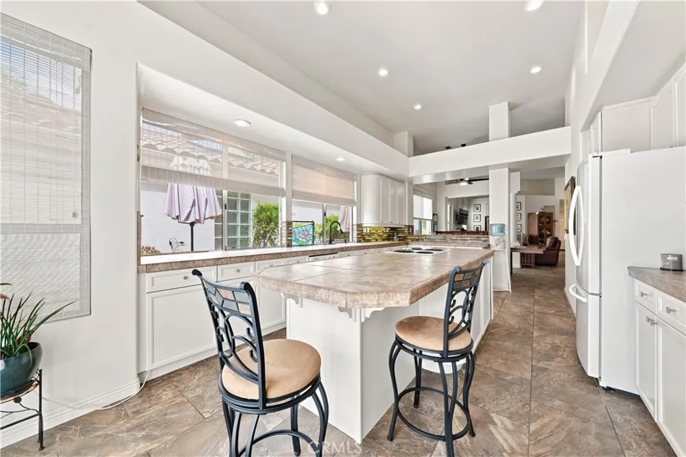 37775 Bear View Circle Murrieta, CA 92562
