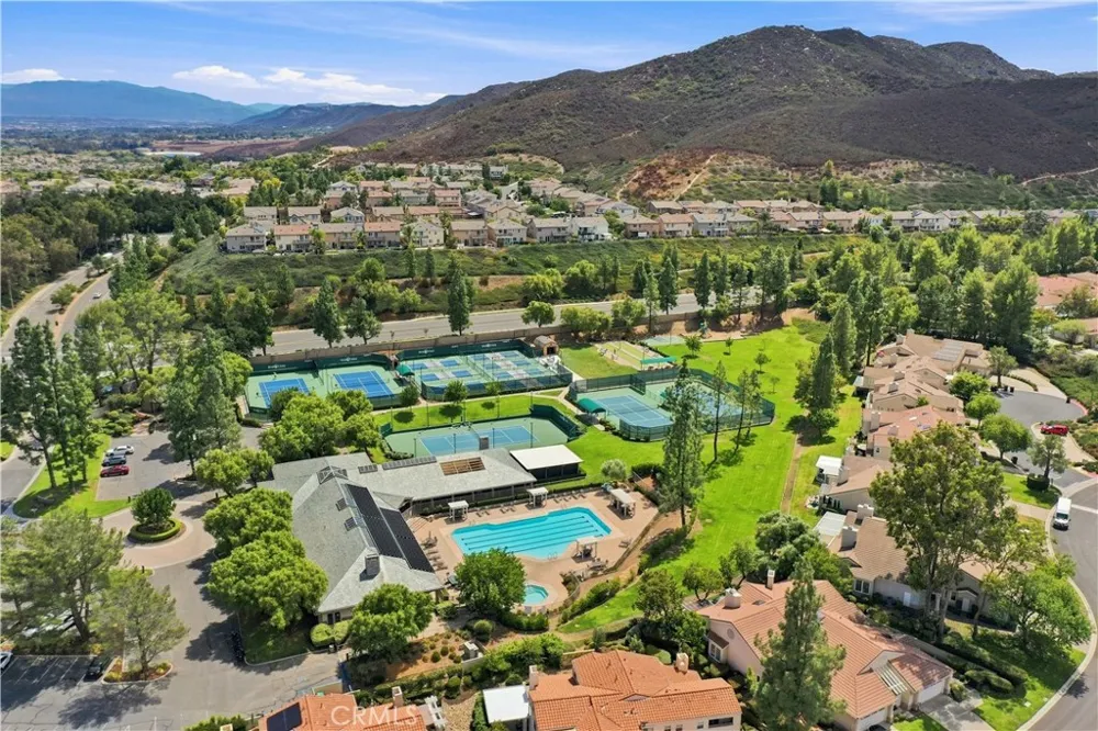 37775 Bear View Circle Murrieta, CA 92562