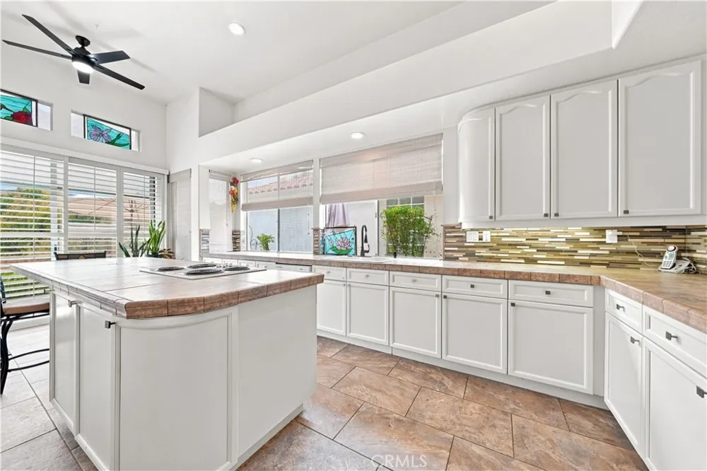 37775 Bear View Circle Murrieta, CA 92562
