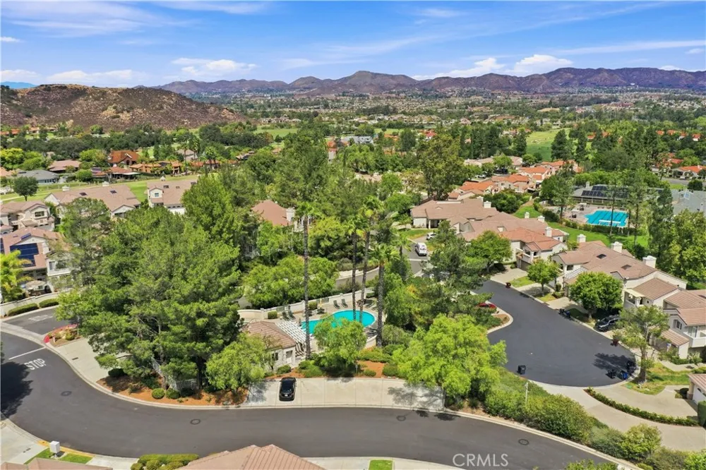37775 Bear View Circle Murrieta, CA 92562