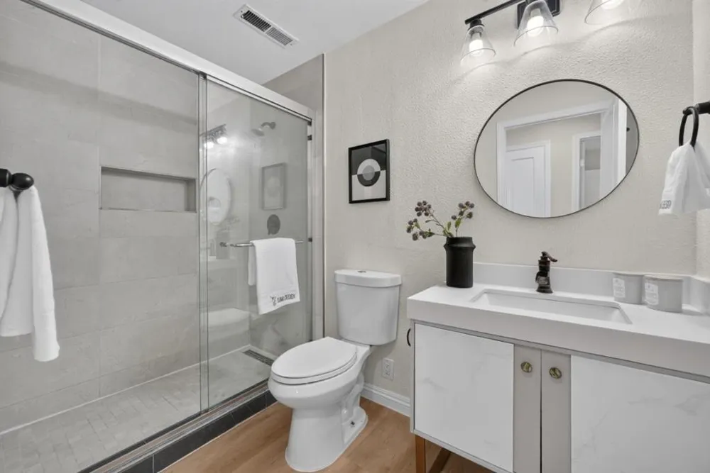 2487 Fernwood Avenue San Jose, CA 95128