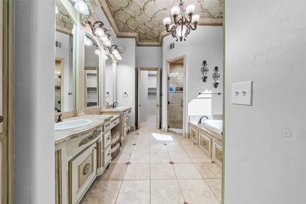 4900 Rockrimmon Court Colleyville, TX 76034