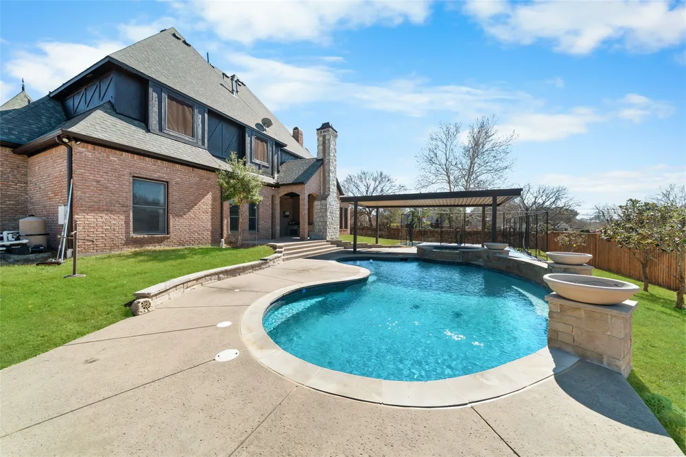 4900 Rockrimmon Court Colleyville, TX 76034