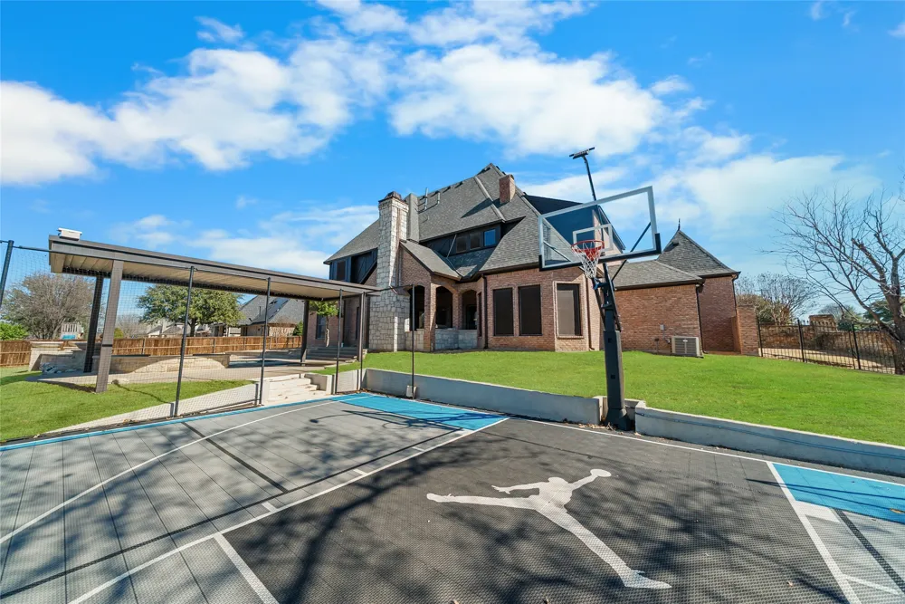 4900 Rockrimmon Court Colleyville, TX 76034