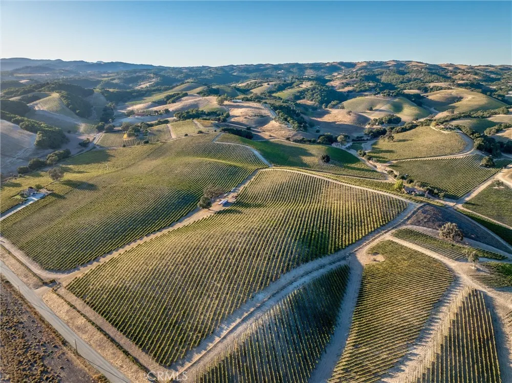 3130 Oakdale Rd. Paso Robles, CA 93446