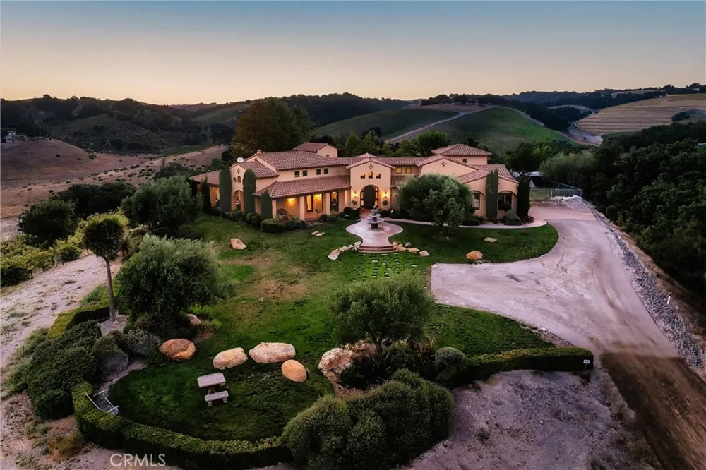3130 Oakdale Rd. Paso Robles, CA 93446