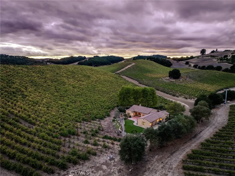 3130 Oakdale Rd. Paso Robles, CA 93446