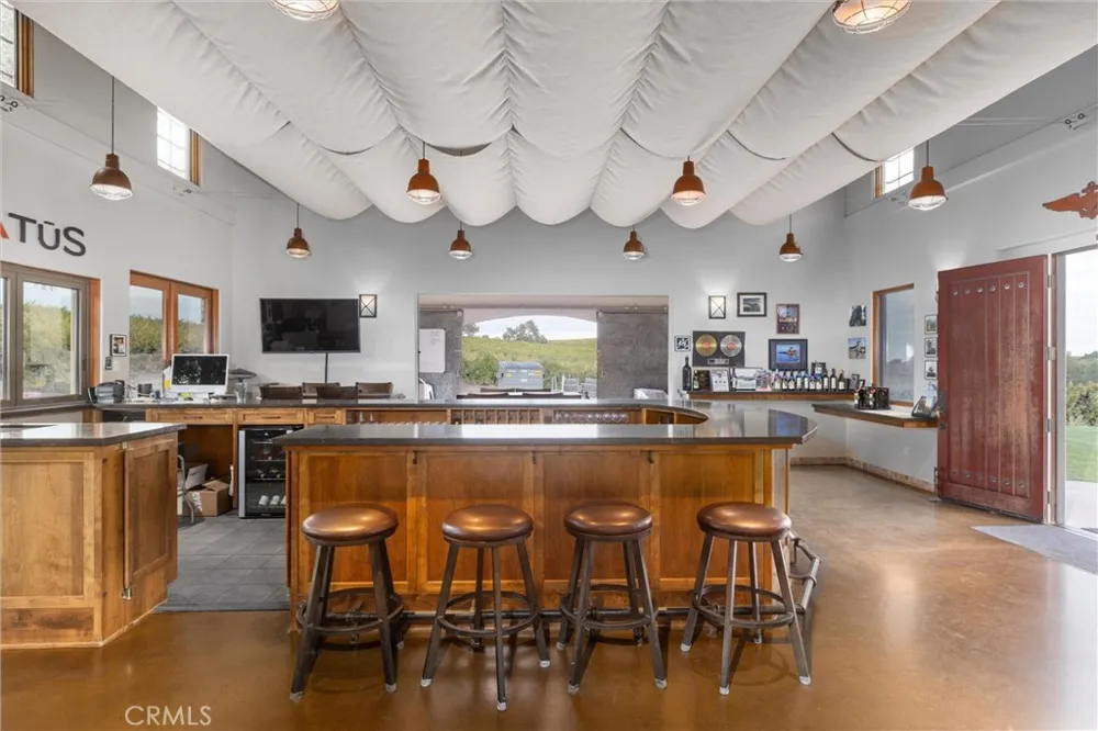 3130 Oakdale Rd. Paso Robles, CA 93446