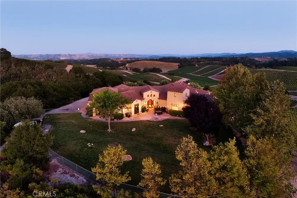 3130 Oakdale Rd. Paso Robles, CA 93446