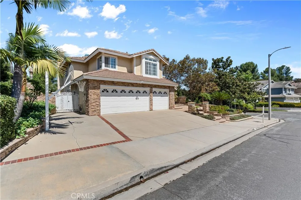 1692 Morning Terrace Drive Chino Hills, CA 91709