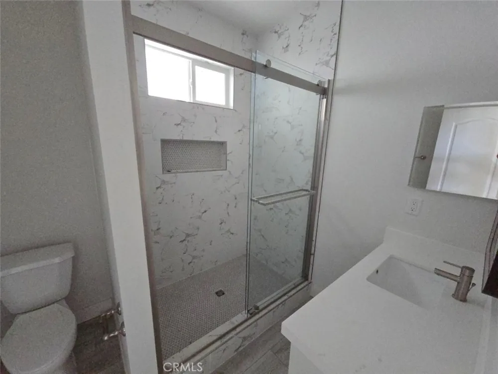 1 Heather Northridge, CA 91324