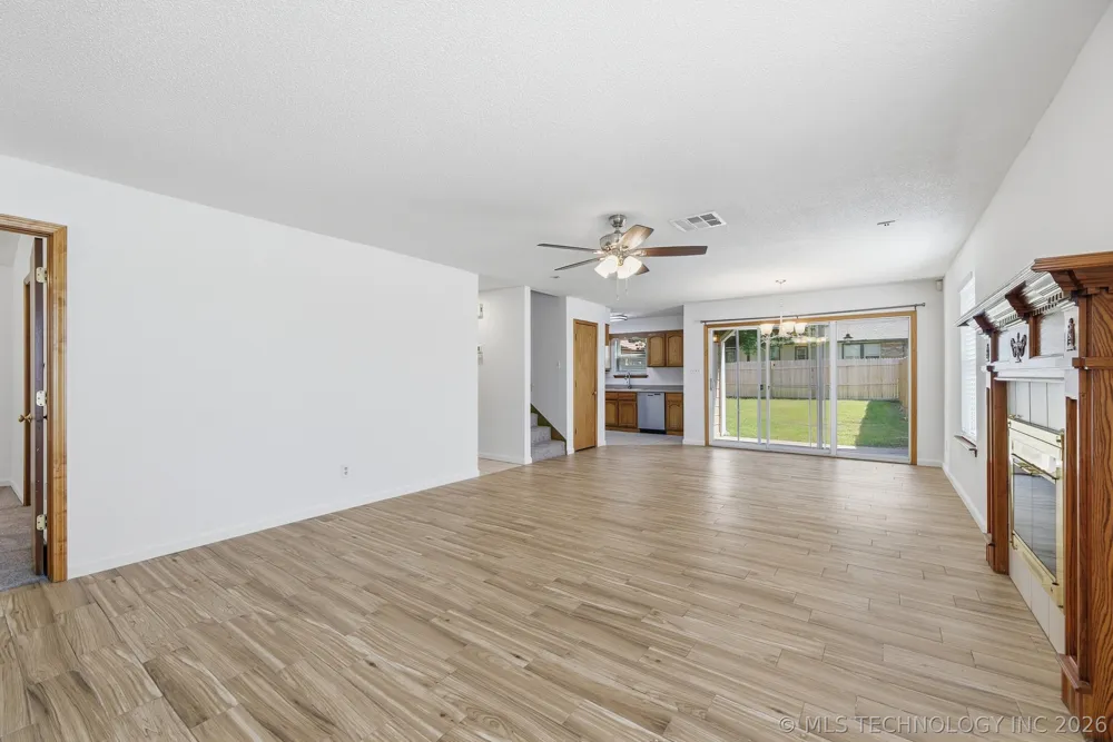 11339 S Ash Street Jenks, OK 74037