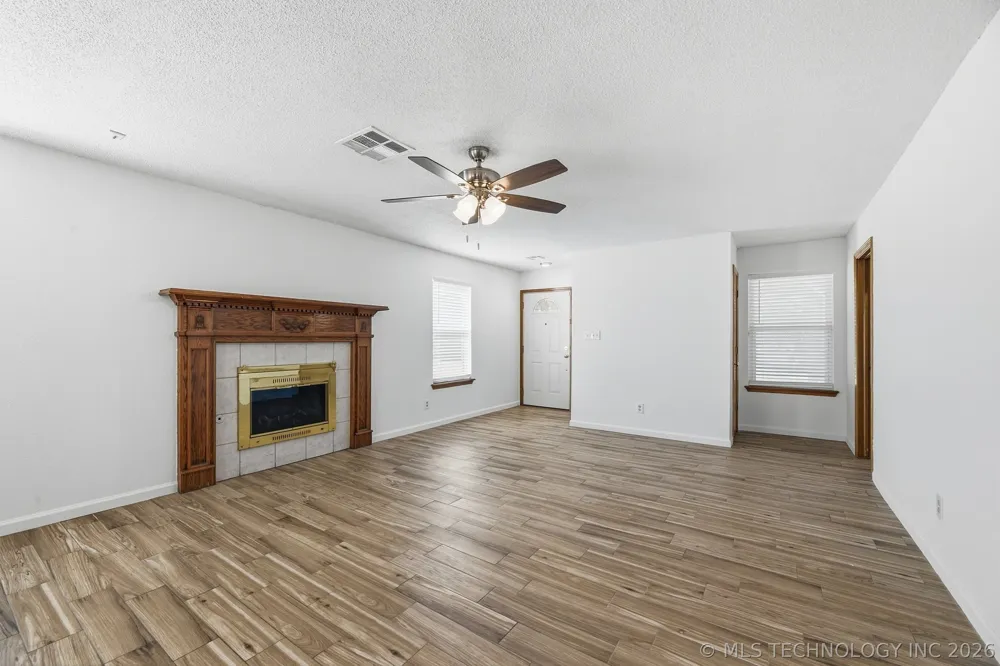 11339 S Ash Street Jenks, OK 74037