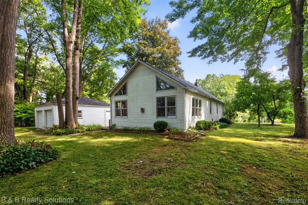 3625 N Lapeer Road Mayfield Township, MI 48446