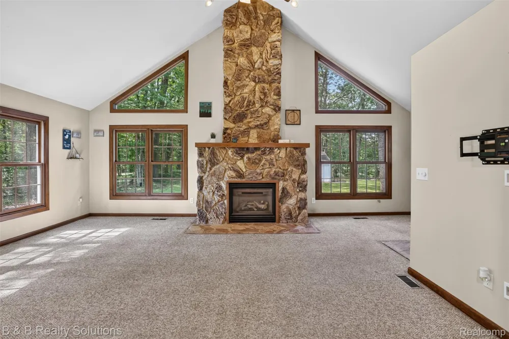 3625 N Lapeer Road Mayfield Township, MI 48446