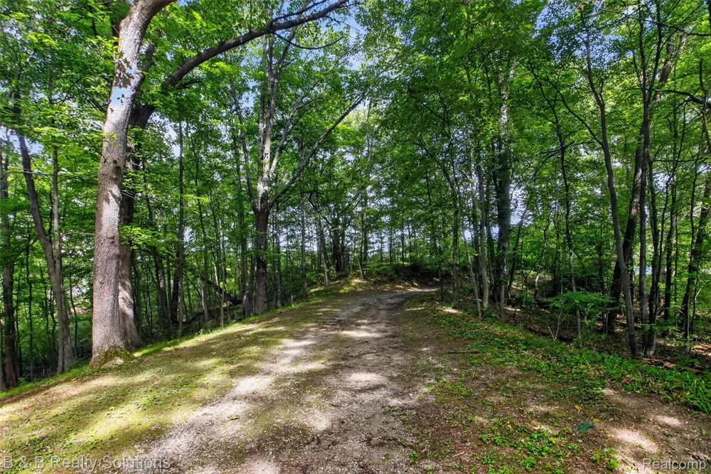 3625 N Lapeer Road Mayfield Township, MI 48446