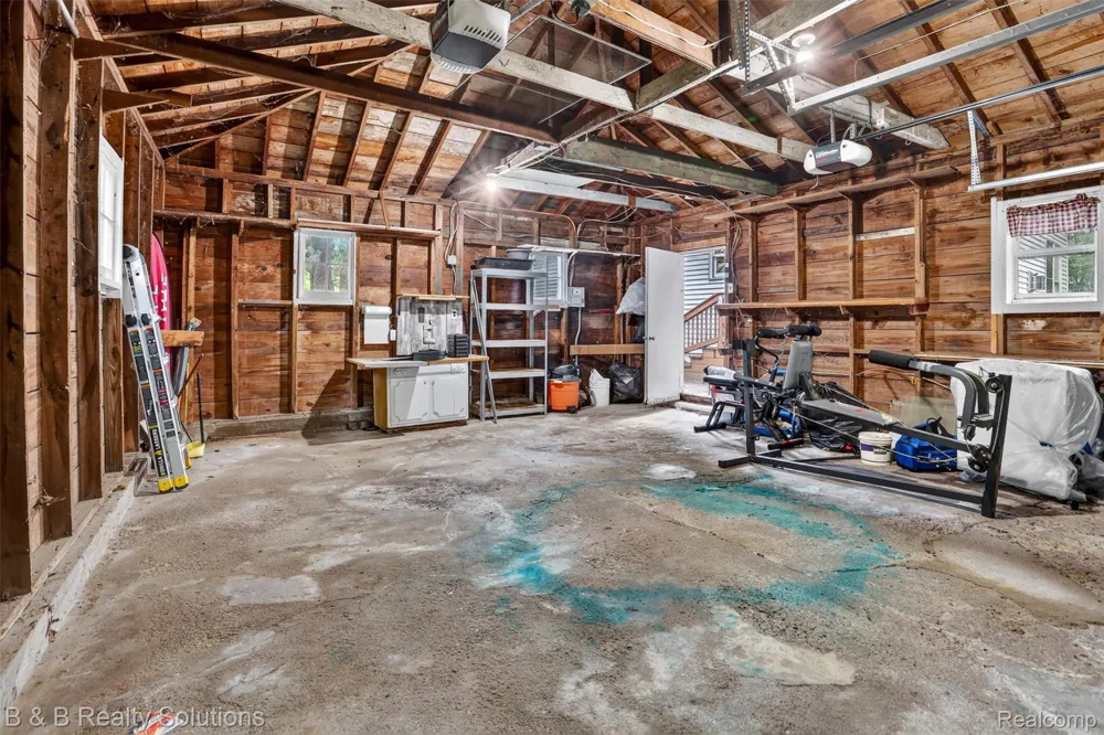 3625 N Lapeer Road Mayfield Township, MI 48446
