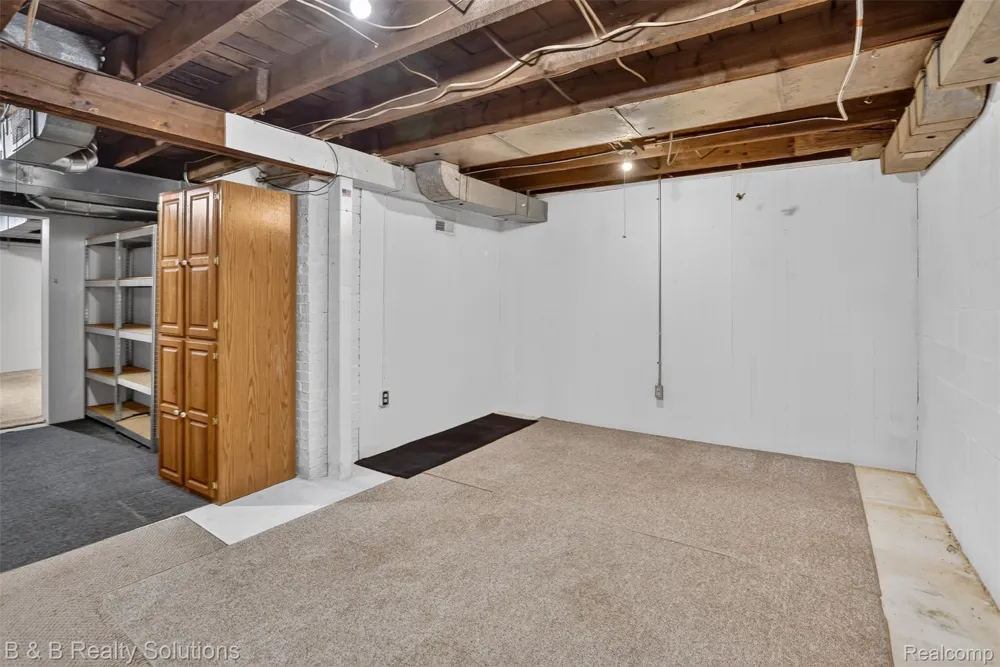 3625 N Lapeer Road Mayfield Township, MI 48446
