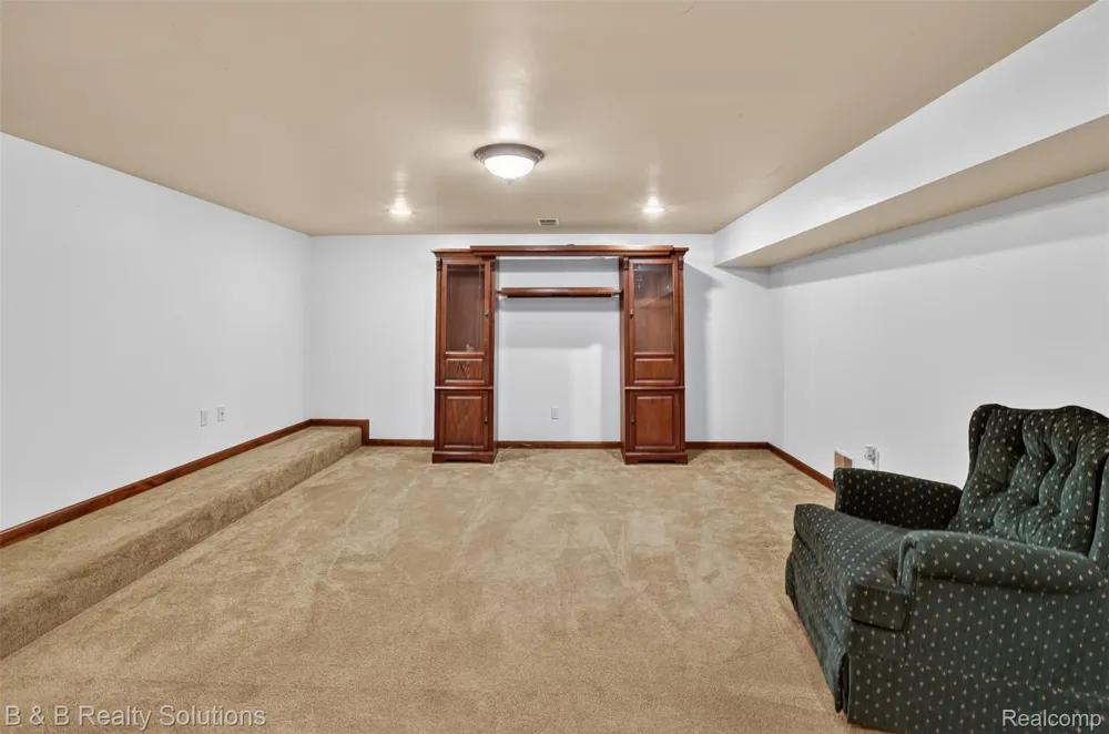 3625 N Lapeer Road Mayfield Township, MI 48446