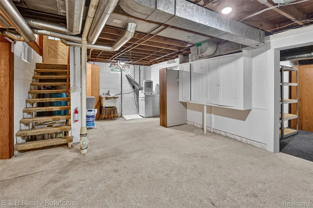 3625 N Lapeer Road Mayfield Township, MI 48446