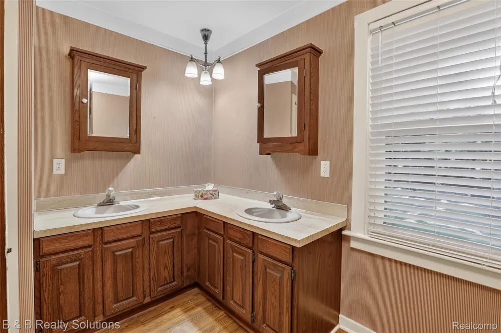 3625 N Lapeer Road Mayfield Township, MI 48446