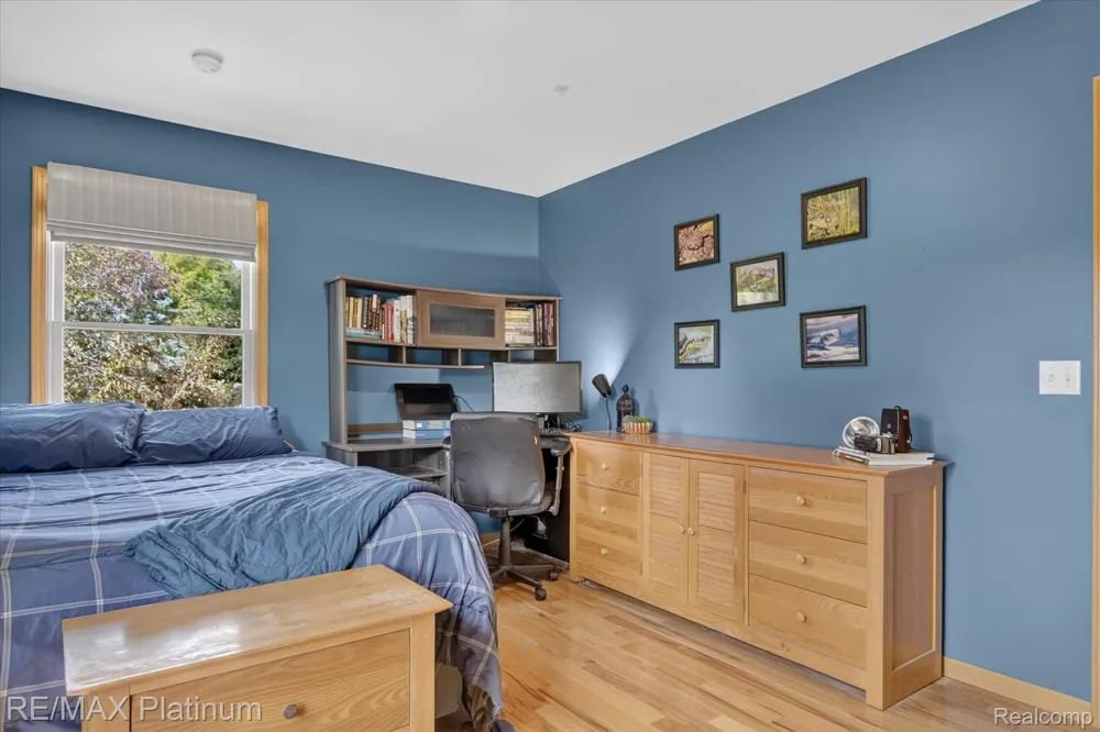 7996 Kearney Road Northfield Township, MI 48189