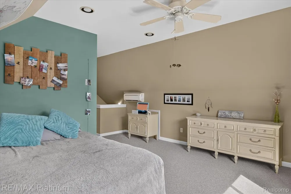 7996 Kearney Road Northfield Township, MI 48189