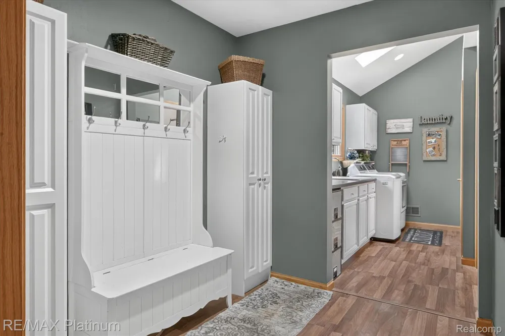7996 Kearney Road Northfield Township, MI 48189
