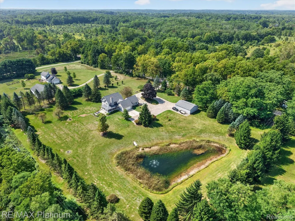7996 Kearney Road Northfield Township, MI 48189