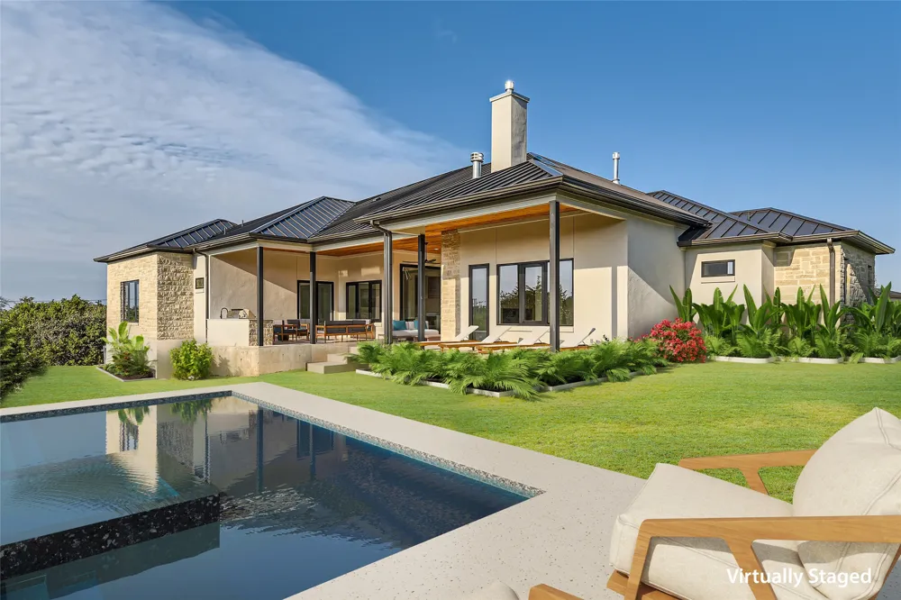 8701 Rollins Drive Austin, TX 78738