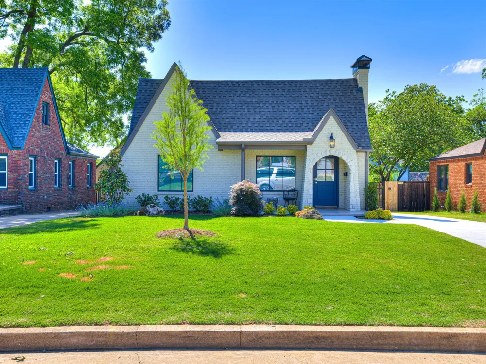 1540 S Columbia Place Tulsa, OK 74104