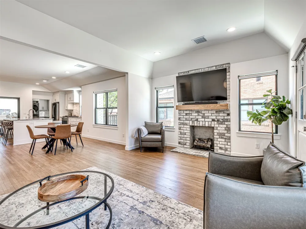 1540 S Columbia Place Tulsa, OK 74104