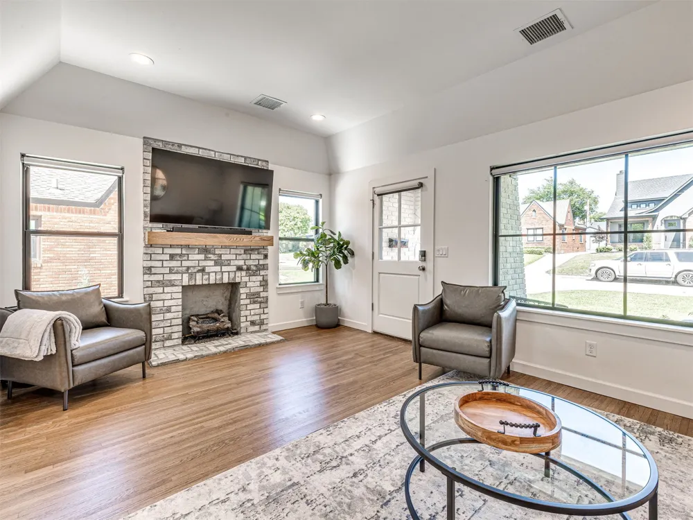 1540 S Columbia Place Tulsa, OK 74104
