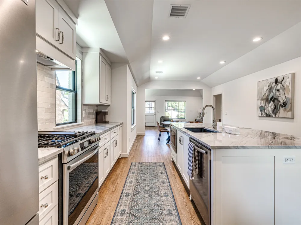 1540 S Columbia Place Tulsa, OK 74104