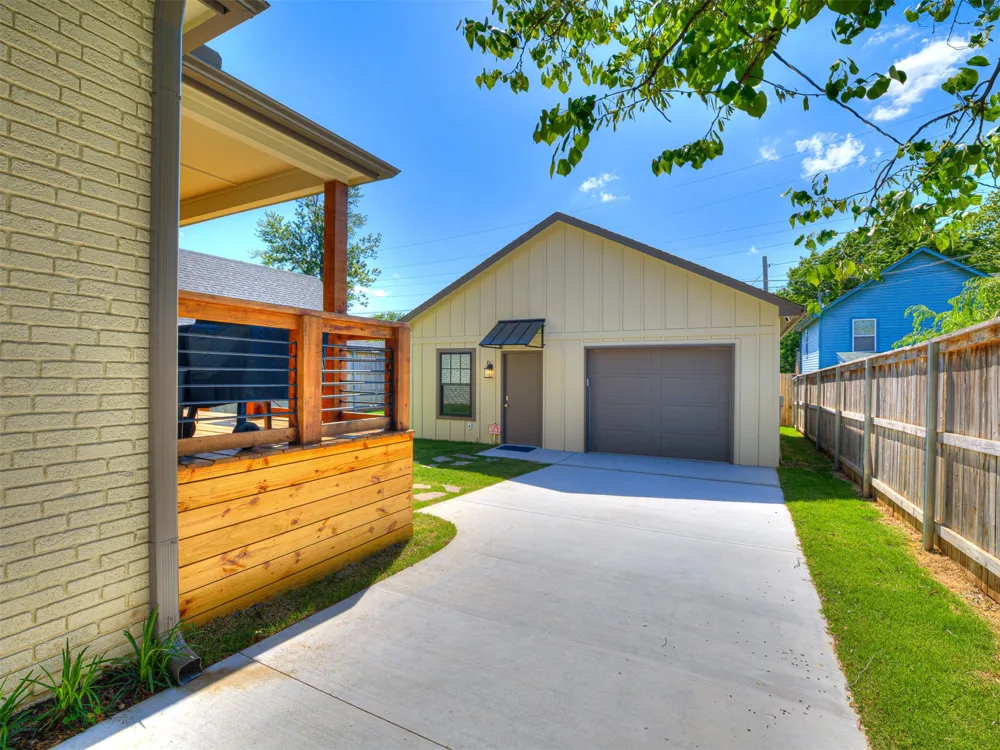 1540 S Columbia Place Tulsa, OK 74104