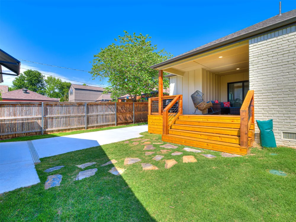 1540 S Columbia Place Tulsa, OK 74104